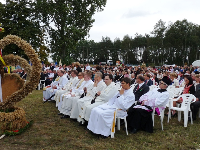 Dożynki Diecezjalno-Powiatowo-Gminne w Lubstówku