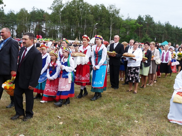 Dożynki Diecezjalno-Powiatowo-Gminne w Lubstówku
