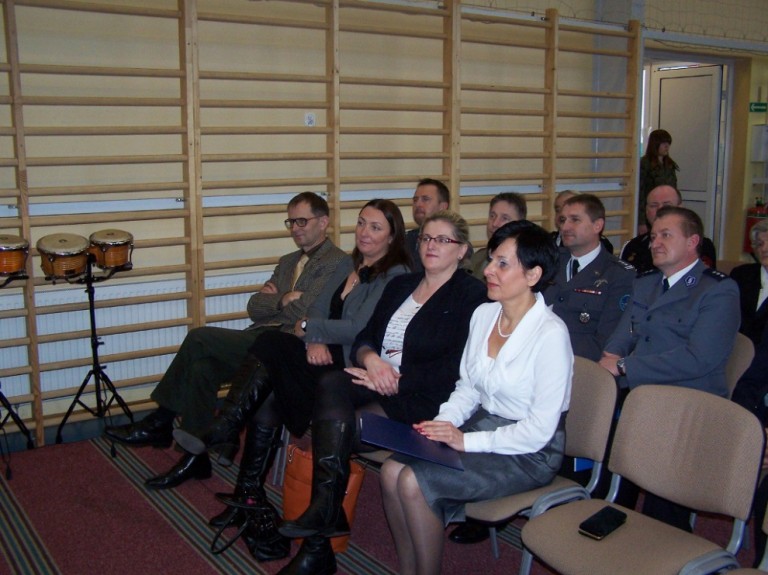 Ślubowanie uczniów klas I Liceum Ogólnokształcącego im. Adama Mickiewicza w Kleczewie i Zasadniczej Szkoły Zawodowej w Wilczynie