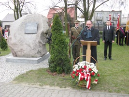 W hołdzie pomordowanym