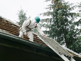 Dziewiąty rok realizacji programu usuwania azbestu