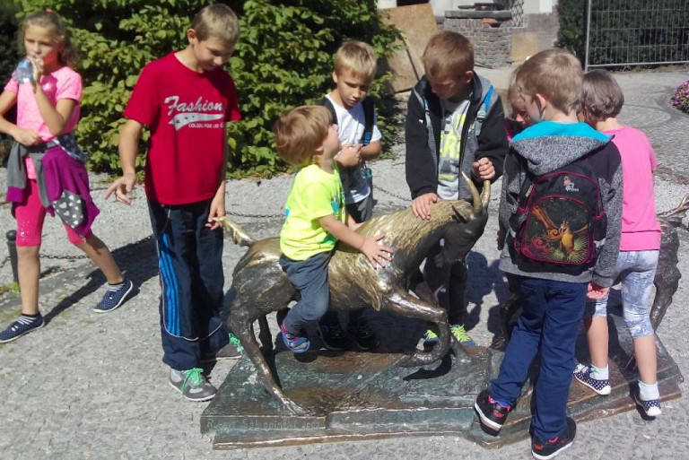 Ponad 570 tysięcy na komputery dla dzieci z rodzin zastępczych