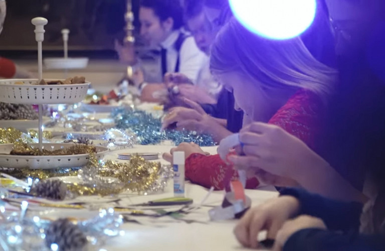 „Zwykłe słowa dwa” - muzyczny prezent od fundacji