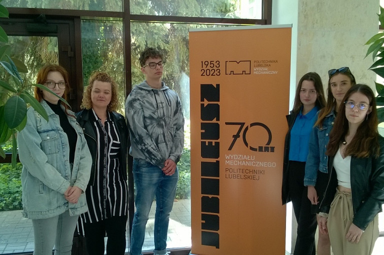 Laureaci Olimpiady Zawodowej z ZSEU w Żychlinie
