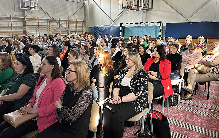 Nastolatek we współczesnym świecie – konferencja