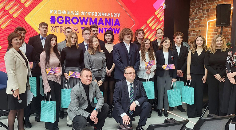 Sukcesy uczni&oacute;w ZSOiT w Kleczewie