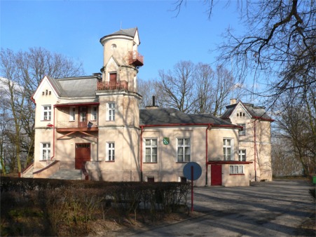 Pałac z IX wieku w Wierzbinku