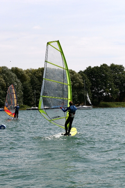 Windsurfer na jeziorze Pątnowskim